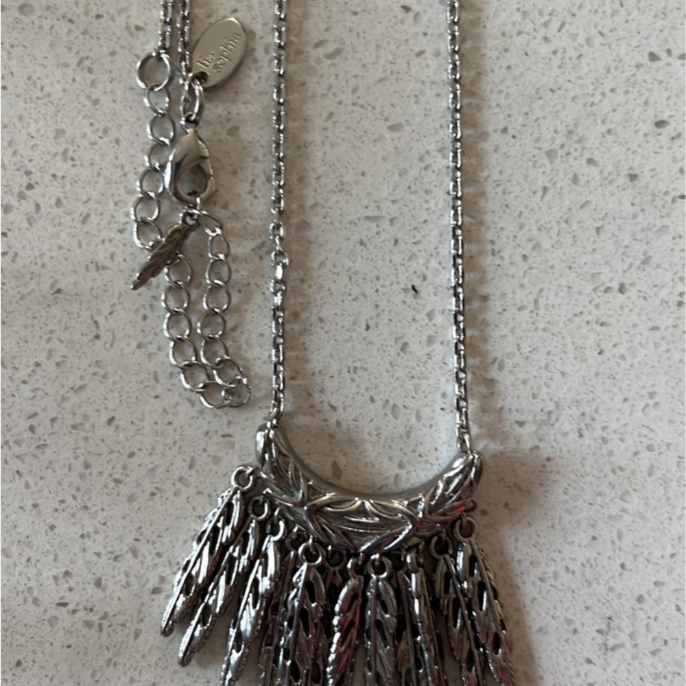 Lia Sophia Collectable Silver Feather Vintage Statement Necklace
Repurposed